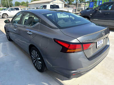 2025 Nissan Altima, $19950. Photo 4