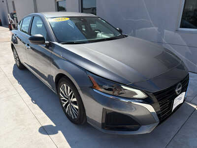 2025 Nissan Altima, $19950. Photo 1