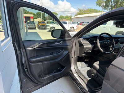 2025 Jeep Grand Cherokee, $36250. Photo 10
