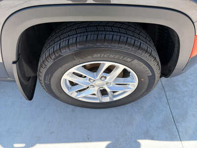 2025 Jeep Grand Cherokee, $36250. Photo 8