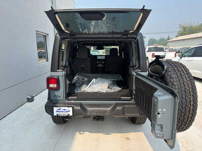 2026 Jeep Wrangler, $45005. Photo 8