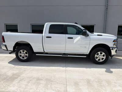 2026 RAM 2500 Crew Cab, $46750. Photo 7