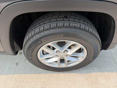 2026 Jeep Grand Cherokee L, $42725. Photo 9