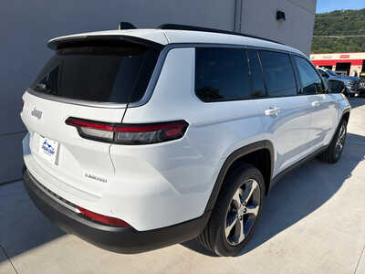 2026 Jeep Grand Cherokee L, $44381. Photo 9