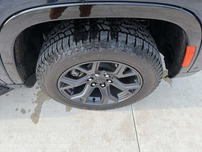 2026 Jeep Grand Wagoneer, $72775. Photo 9