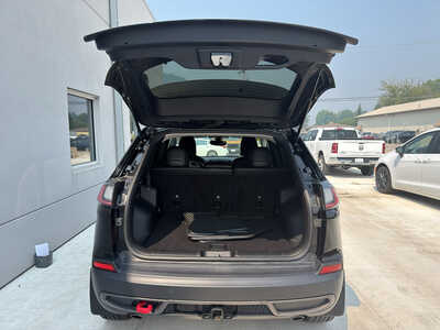 2019 Jeep Cherokee, $19250. Photo 10