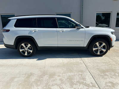 2024 Jeep Grand Cherokee L, $37990. Photo 5