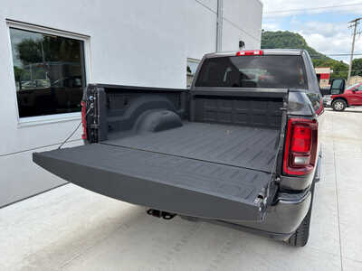 2026 RAM 2500 Crew Cab, $47550. Photo 10