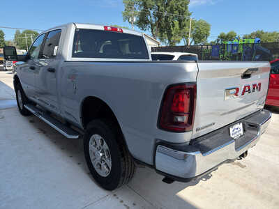 2026 RAM 2500 Crew Cab, $47750. Photo 4