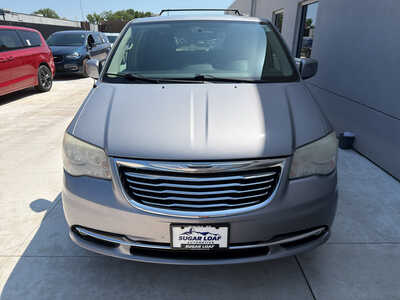 2014 Chrysler Town & Country, $6990. Photo 2