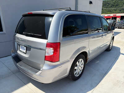 2014 Chrysler Town & Country, $6990. Photo 6