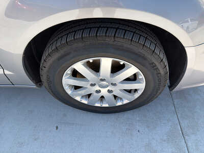 2014 Chrysler Town & Country, $6990. Photo 9