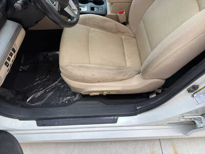 2016 Subaru Legacy, $7990. Photo 11