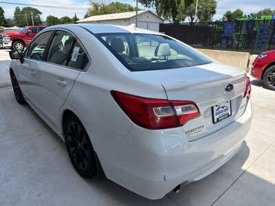 2016 Subaru Legacy, $7990. Photo 4