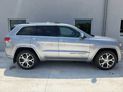 2019 Jeep Grand Cherokee, $24250. Photo 7