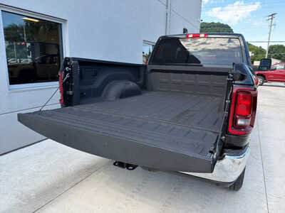 2026 RAM 2500 Crew Cab, $45250. Photo 6