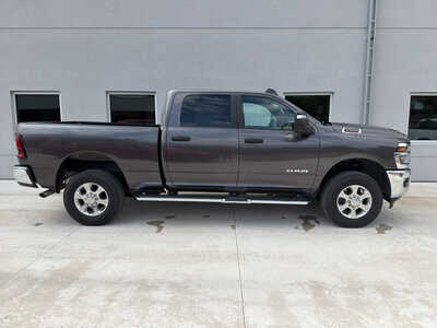 2026 RAM 2500 Crew Cab, $45250. Photo 7