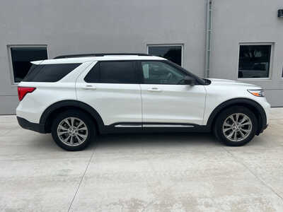 2023 Ford Explorer, $32990. Photo 2