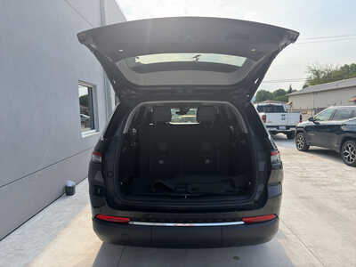 2023 Jeep Grand Cherokee L, $34990. Photo 10