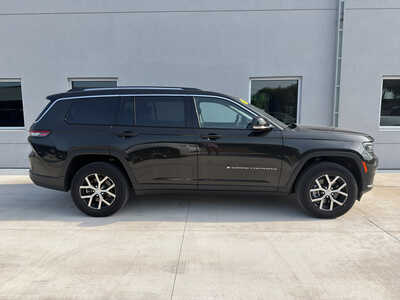 2023 Jeep Grand Cherokee L, $34990. Photo 7
