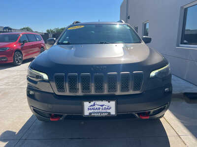 2020 Jeep Cherokee, $17590. Photo 6