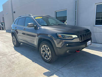 2020 Jeep Cherokee, $17590. Photo 1