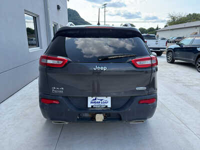 2017 Jeep Cherokee, $12990. Photo 4