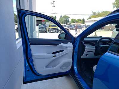 2026 Jeep Cherokee, $36990. Photo 11