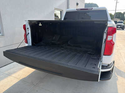 2025 Chevrolet 1500 Crew Cab, $45850. Photo 10
