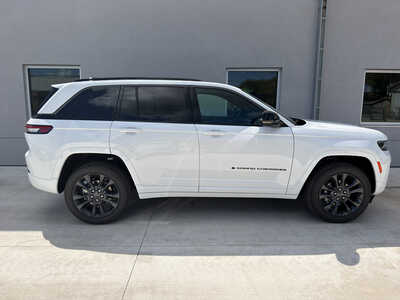 2026 Jeep Grand Cherokee, $47414. Photo 7