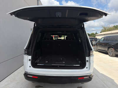 2024 Jeep Grand Wagoneer, $63850. Photo 8
