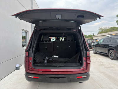 2024 Jeep Wagoneer, $57950. Photo 8