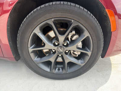 2023 Chrysler Pacifica, $32750. Photo 8