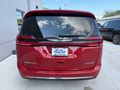 2026 Chrysler Pacifica, $34850. Photo 5