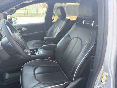 2026 Chrysler Pacifica, $35250. Photo 12