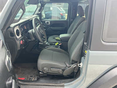 2024 Jeep Wrangler, $33850. Photo 9