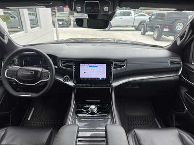 2024 Jeep Wagoneer, $43950. Photo 8