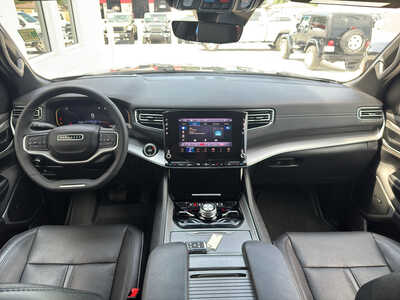 2024 Jeep Wagoneer, $55950. Photo 8