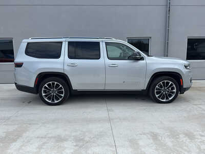 2024 Jeep Wagoneer, $53850. Photo 7