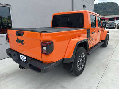 2025 Jeep Gladiator, $42850. Photo 6