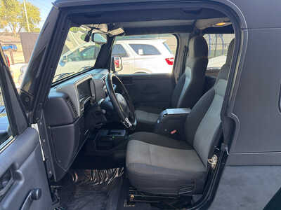 2006 Jeep Wrangler Unlimited, $12990. Photo 10