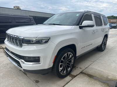 2022 Jeep Grand Wagoneer, $49990. Photo 2