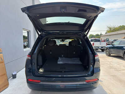 2026 Jeep Grand Cherokee, $48630. Photo 11