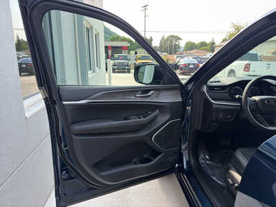 2026 Jeep Grand Cherokee, $48630. Photo 12