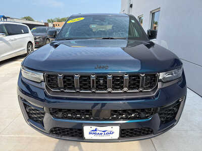2026 Jeep Grand Cherokee, $48630. Photo 2