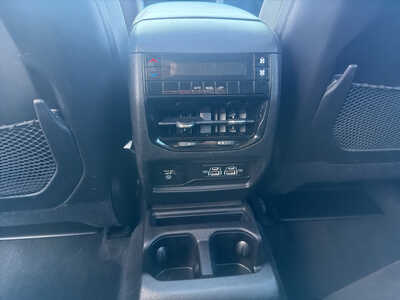 2022 Jeep Grand Cherokee L, $27200. Photo 12