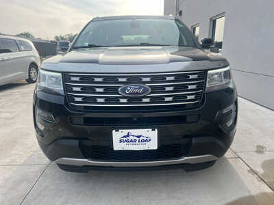 2017 Ford Explorer, $17990. Photo 3