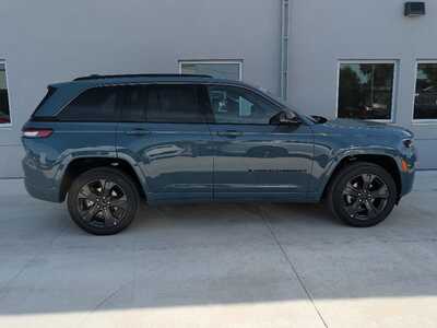 2027 Jeep Grand Cherokee, $51270. Photo 2