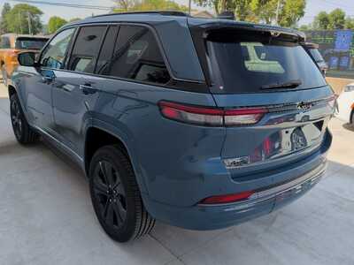 2027 Jeep Grand Cherokee, $51270. Photo 4