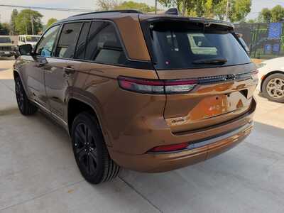 2027 Jeep Grand Cherokee, $52865. Photo 4